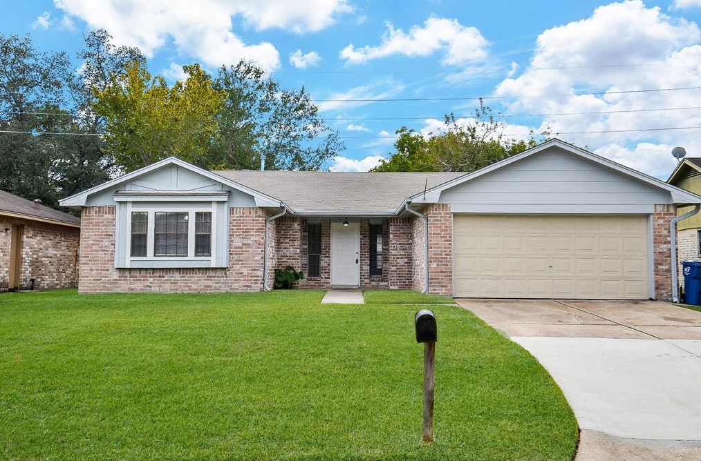 18711 Glen Briar Ln, Houston, TX 77084