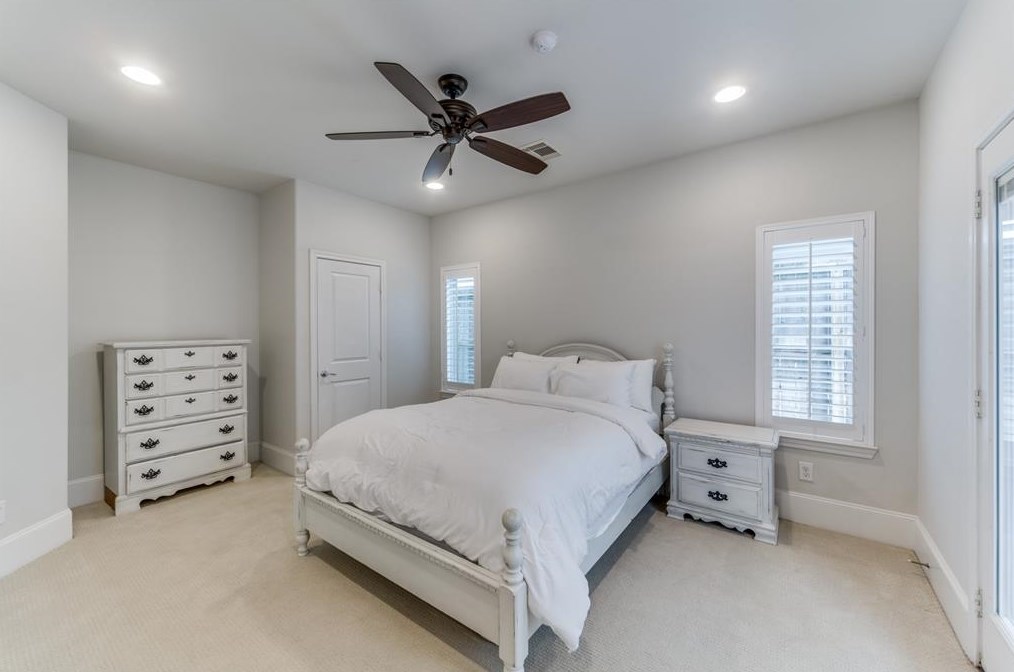 1003 W 23rd St, Houston, TX 77008