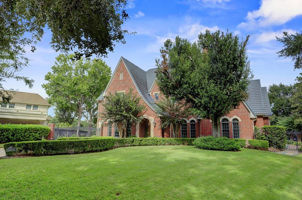 12 Du Pont Cir, Sugar Land, TX 77479-2521