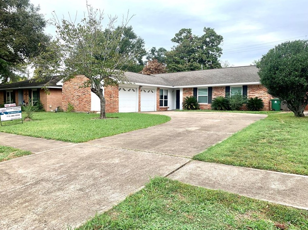 7414 Carew St, Houston, TX 77074