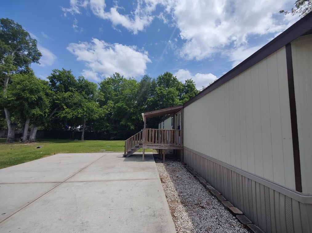 16303 Dundee Rd, Cypress, TX 77429