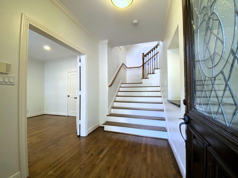 1647 Bonnie Brae St, Houston, TX 77006