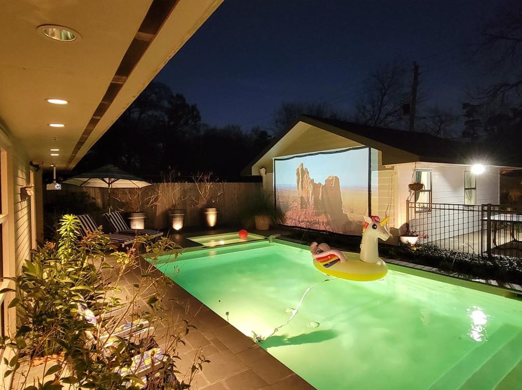 6119 Waltway Dr, Houston, TX 77008-6259