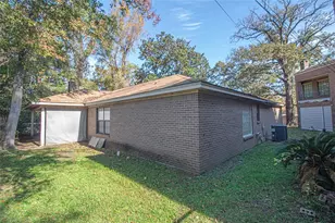 1300 W Church St, Livingston, TX 77351 - Photo 4