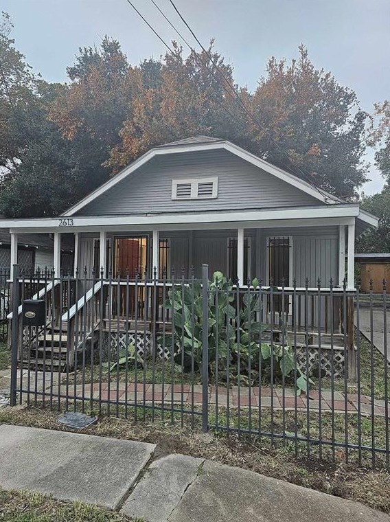 2613 Winbern St, Houston TX  77004-4446 exterior