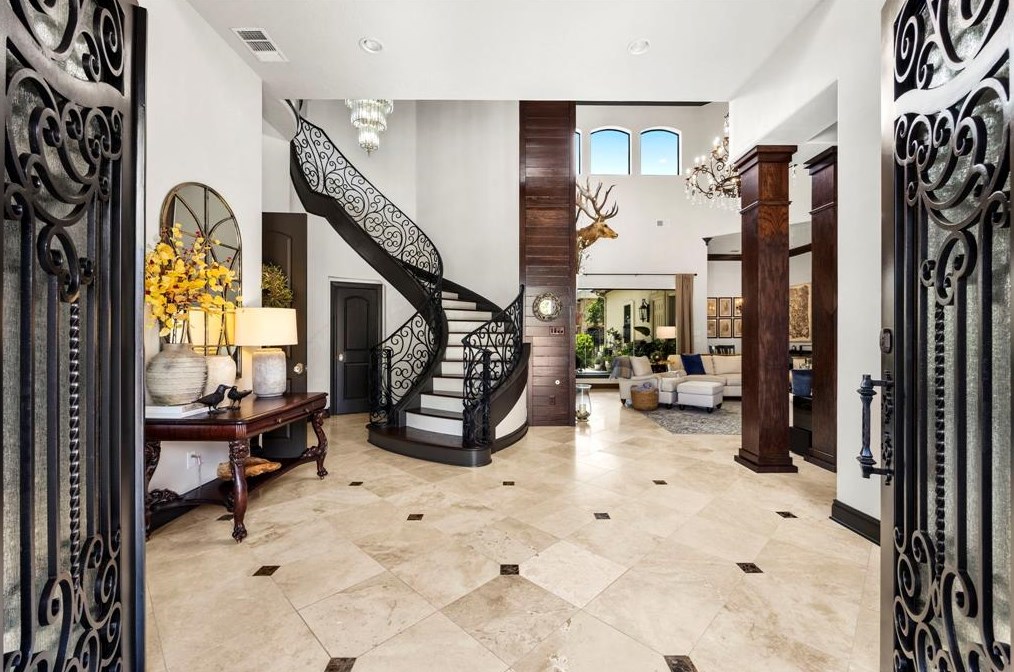 1019 Vista Creek Dr, Sugar Land TX  77478-3368 exterior