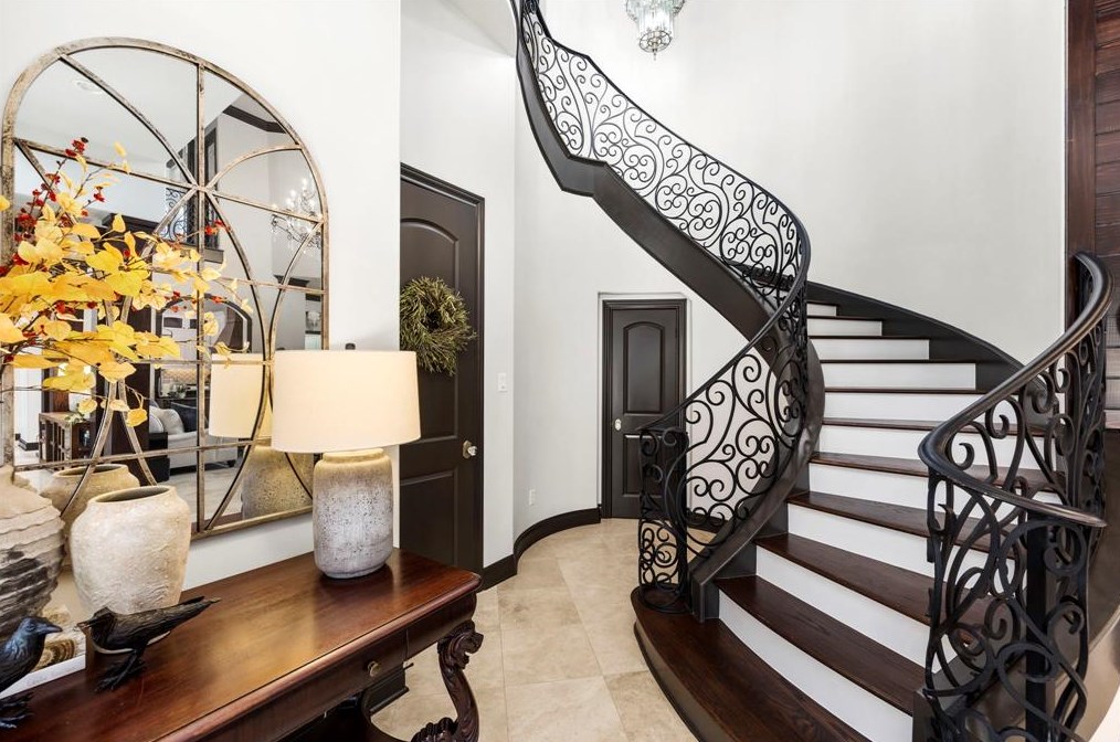 1019 Vista Creek Dr, Sugar Land TX  77478-3370 exterior