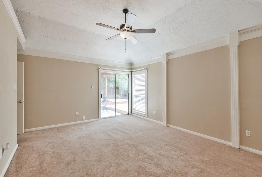 15851 Mdw Vlg Dr, Houston TX  77095-3718 exterior