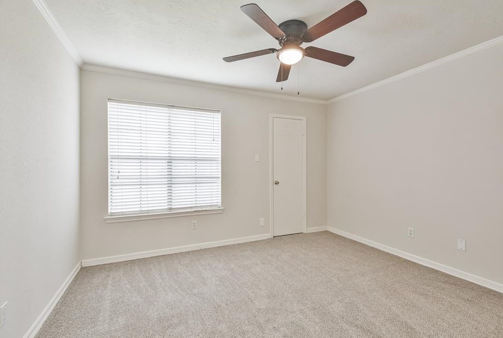 15851 Meadow Village Dr, Houston TX  77095-3718 exterior
