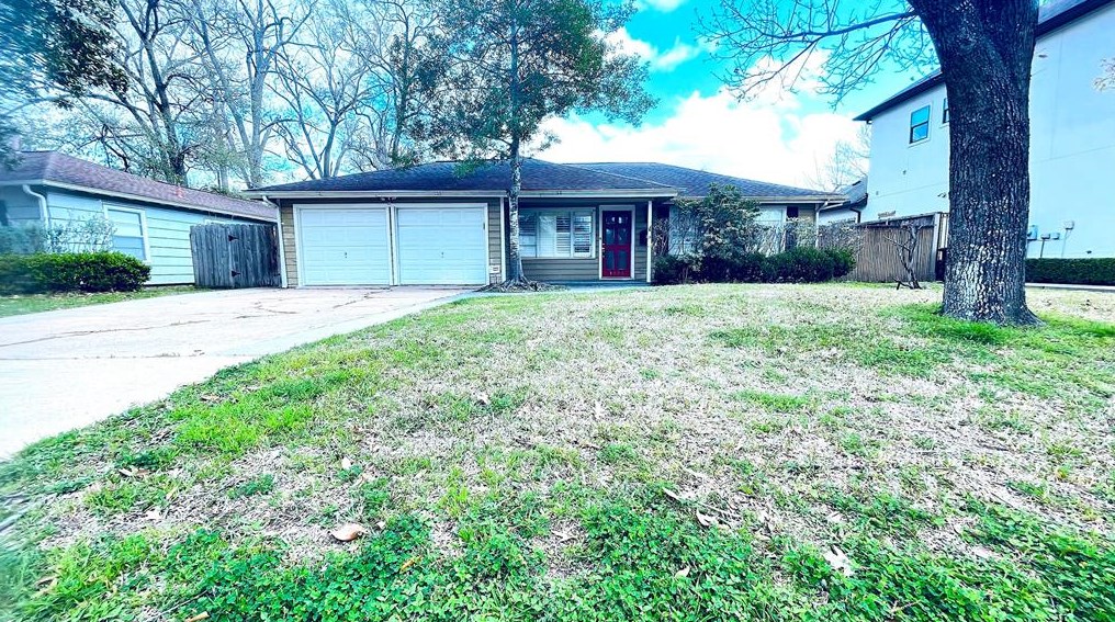 1434 Glourie Dr, Houston, TX 77055