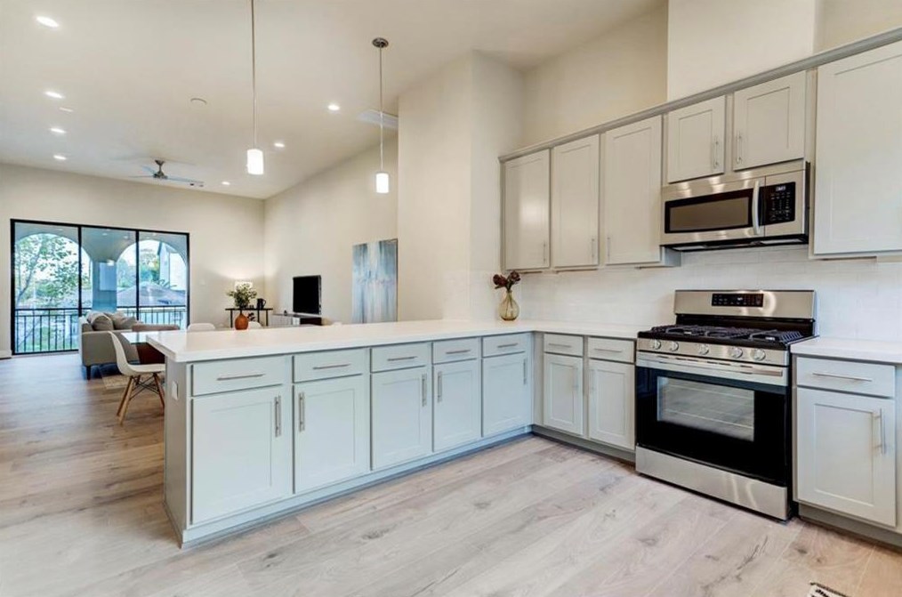 5234 Schuler St, Houston TX  77007-3242 exterior