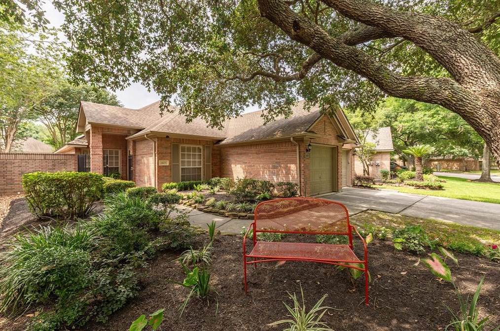 2603 Strathford Ln, Humble, TX 77345-5407