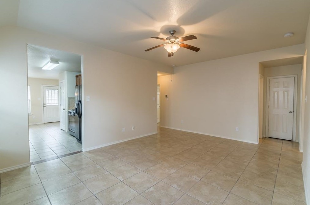 1604 Peach Dale Ct, Conroe TX  77301-3446 exterior