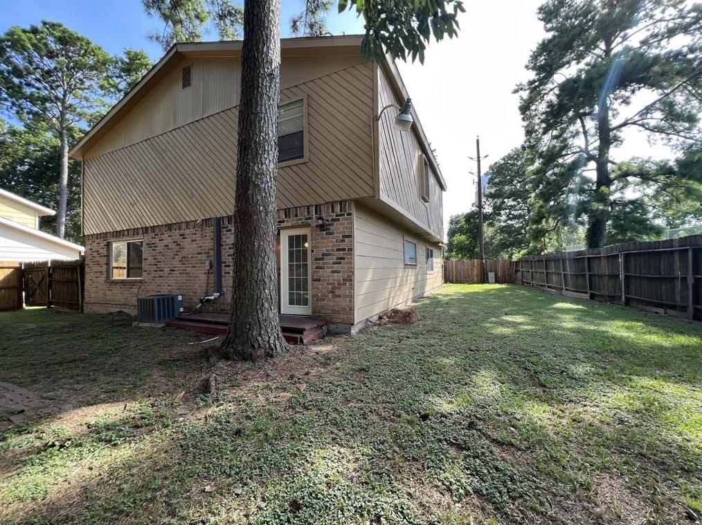 4460 Cypress Villas Dr, Spring, TX 77379-8166