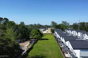 1110 Paul Quinn St, Houston, TX 77091 - Photo 22