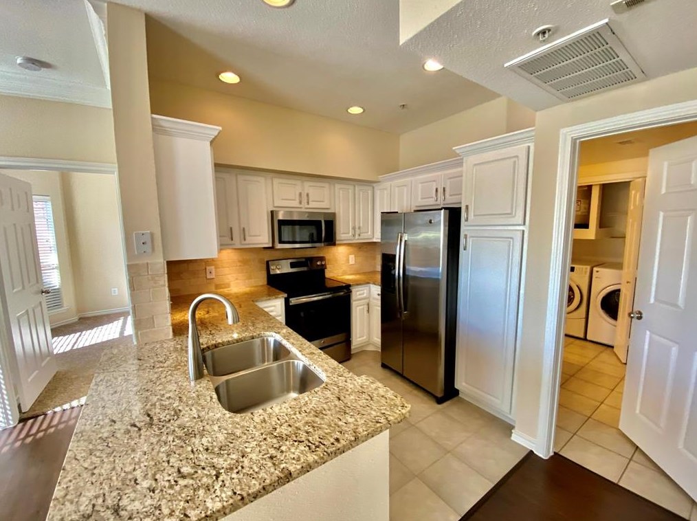 2350 Westcreek Ln #4104, Houston, TX 77027