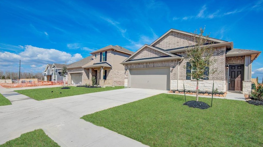 8426 Quiet Bay Dr, Baytown, TX 77523