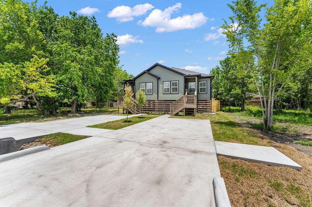 5322 Sunbeam St #a, Houston, TX 77033
