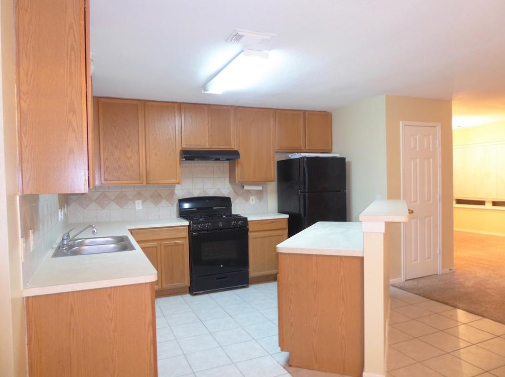 10210 Summit Canyon Dr, Houston TX  77095-6940 exterior