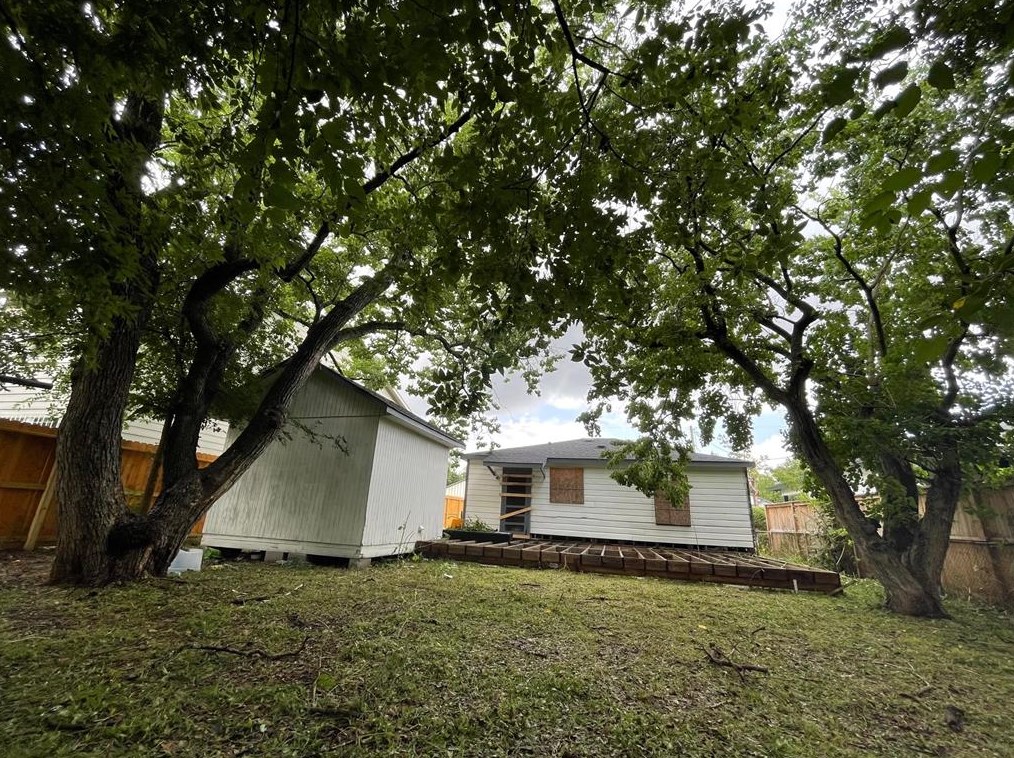 4630 Larkspur St, Houston TX  77051-2730 exterior