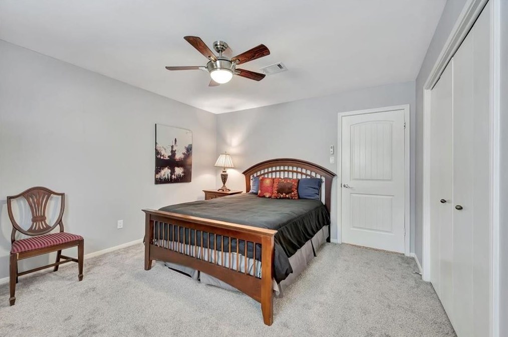 3811 Glenmeade Dr, Houston TX  77059-6004 exterior