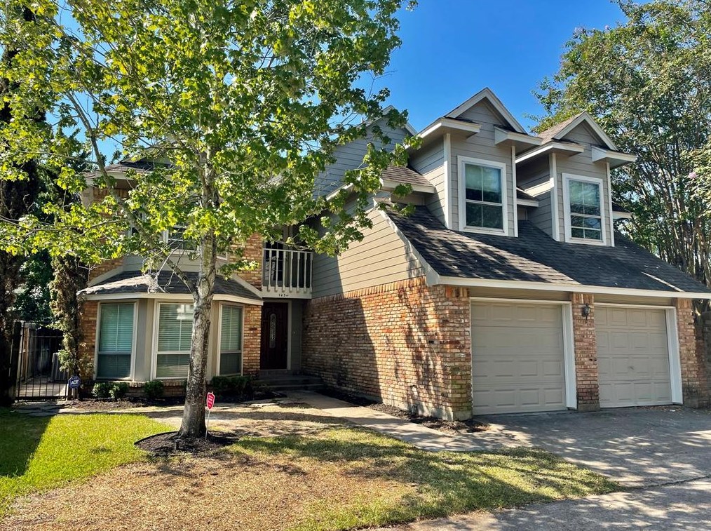 1657 Beaconshire Rd, Houston, TX 77077
