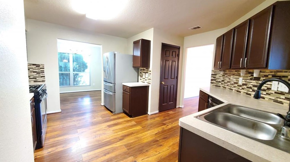 7211 Foxwood Fair Ln, Humble, TX 77338