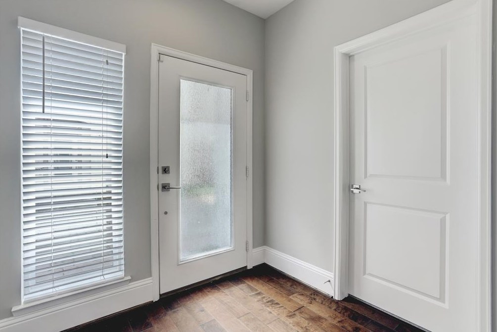 411 Nagle St, Houston, TX 77003-1129