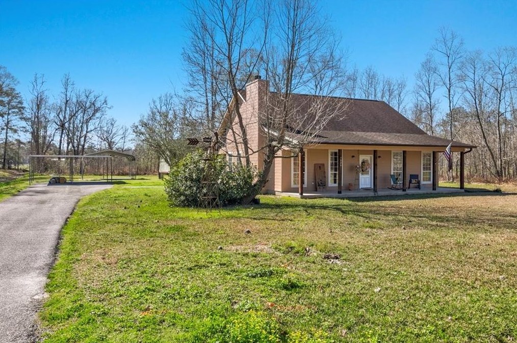 7026 Foxtrot Dr, Orange, TX 77632