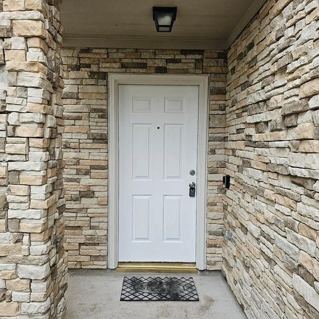 8015 Dairy View Ln, Houston, TX 77072