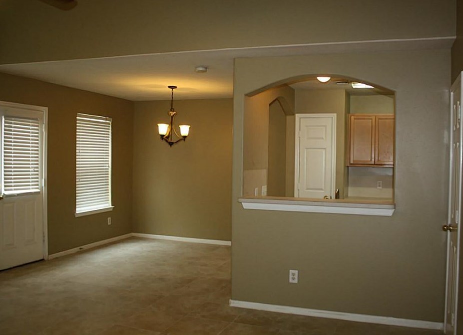 8015 Dairy View Ln, Houston TX  77072-5624 exterior