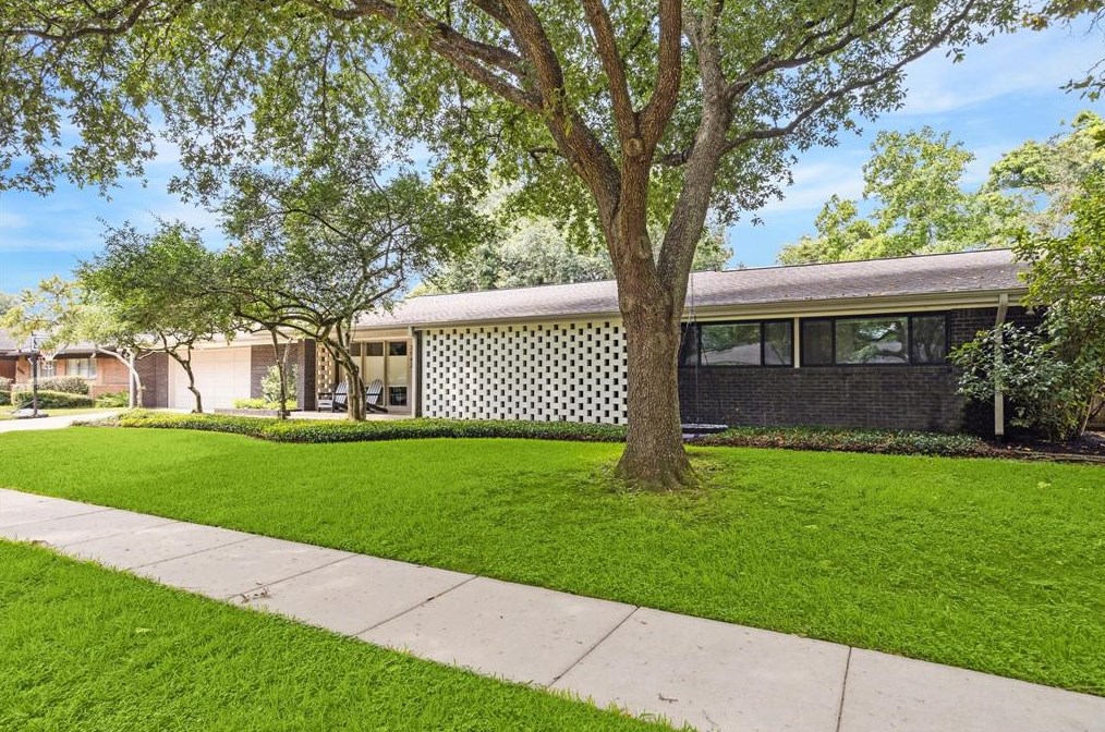 3542 Sun Valley Dr, Houston, TX 77025-4146