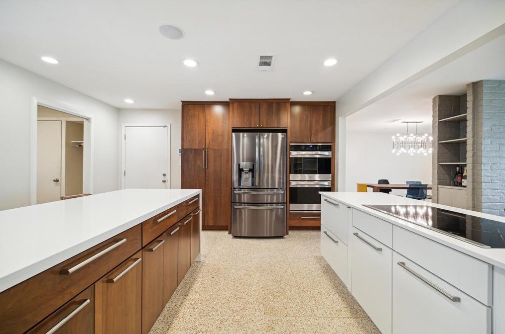 3542 Sun Vly Dr, Houston TX  77025-4150 exterior