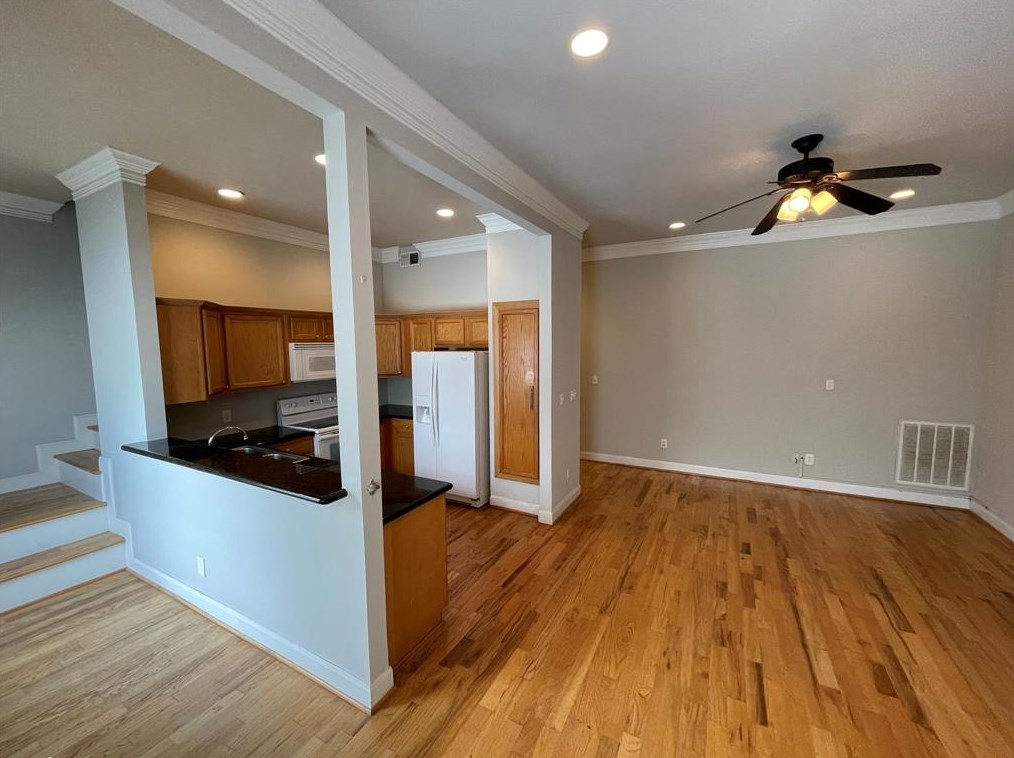 508 Clay St, Houston TX  77019-4662 exterior