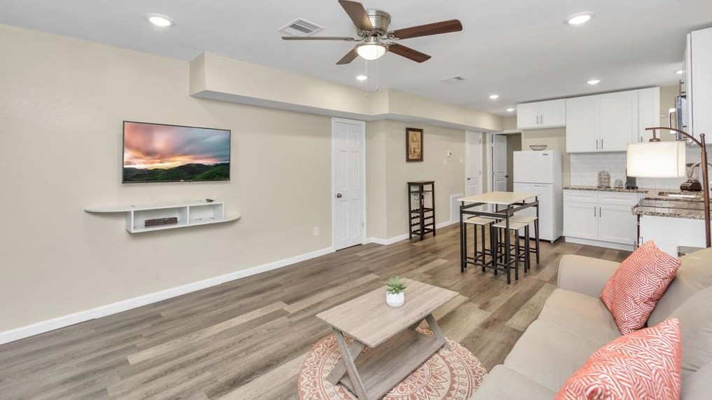 2715 Fox Street 1, Houston, TX 77003