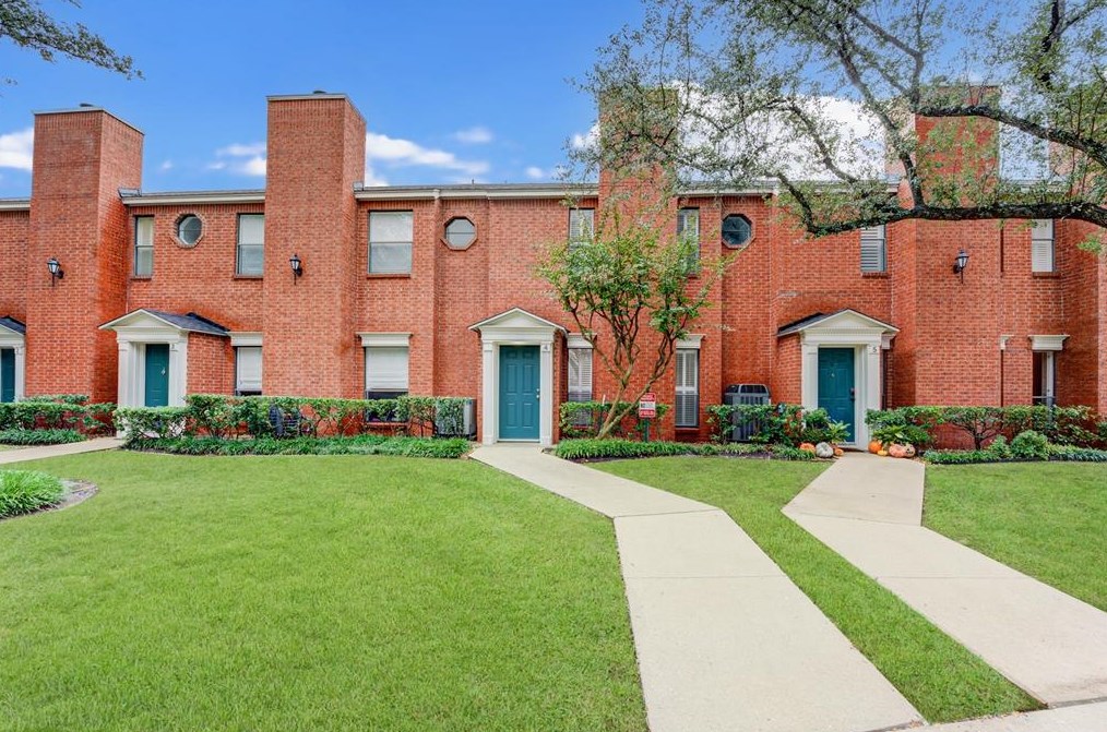 3330 Las Palmas St Apt 4, Houston, TX 77027