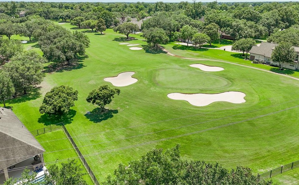 32711 Waltham Xing, Fulshear TX 77441-4205 exterior