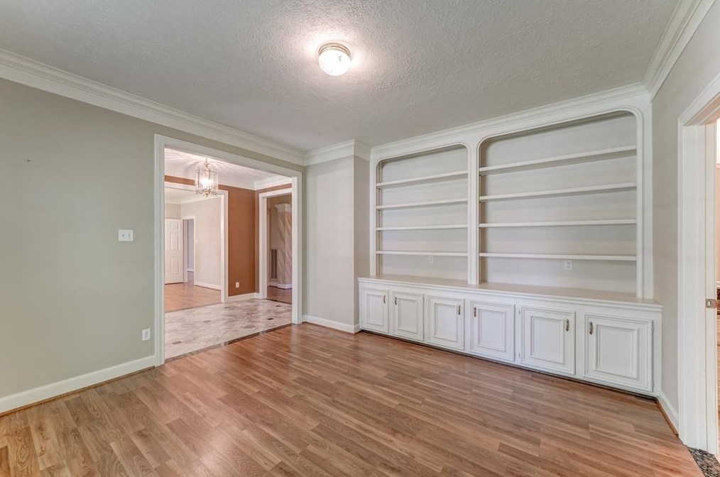 32711 Waltham Xing, Fulshear TX 77441-4205 exterior