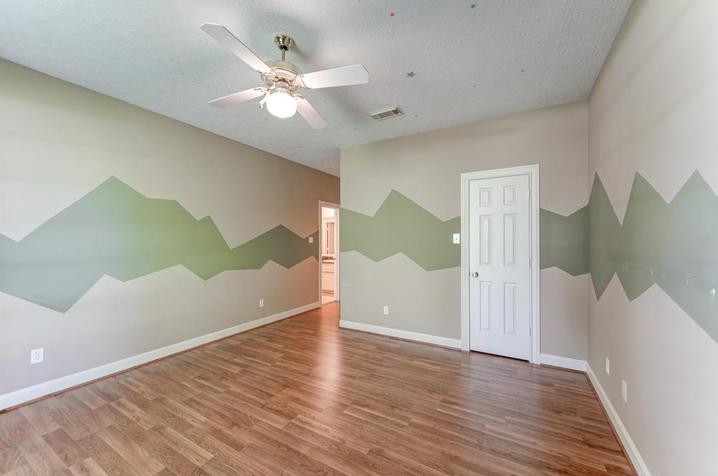 32711 Waltham Xing, Fulshear TX 77441-4205 exterior