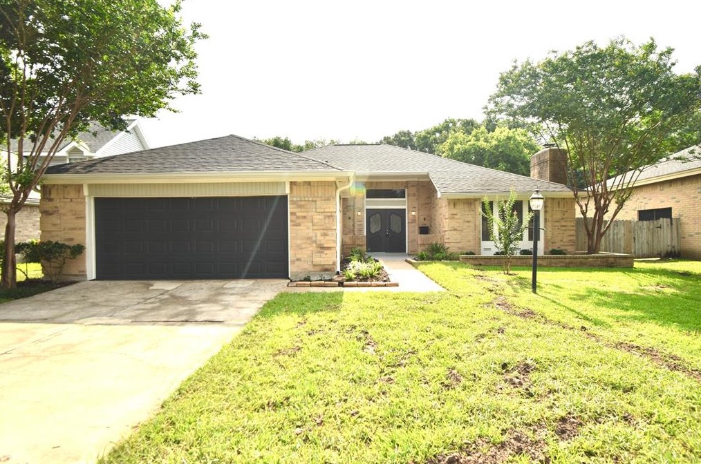 735 Rolling Mill Dr, Sugar Land, TX 77498