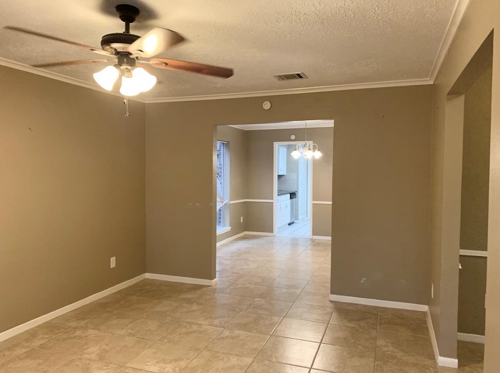 25403 Thistlewaite Ln, Spring TX  77373-6082 exterior