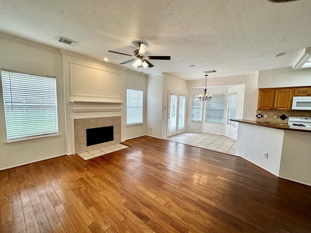 1414 Diamond Brook Dr, Houston TX  77062-8034 exterior