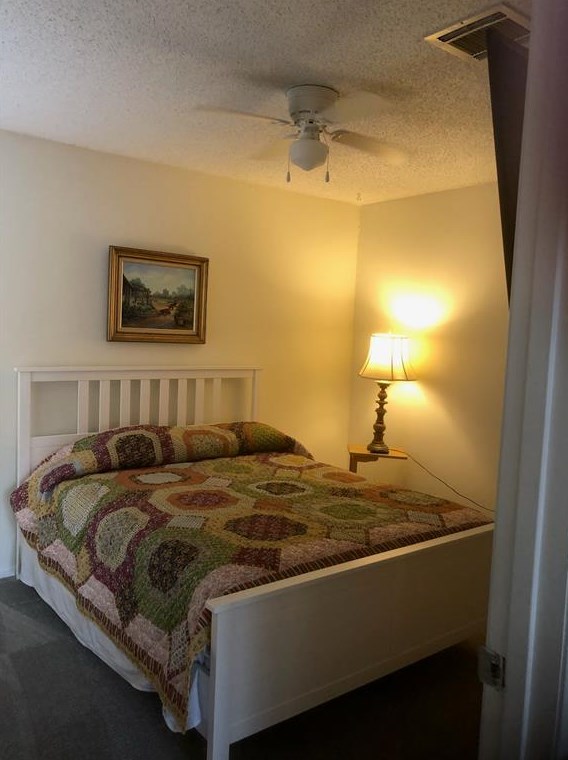 25 Townhouse Ln, Chita, TX 75862