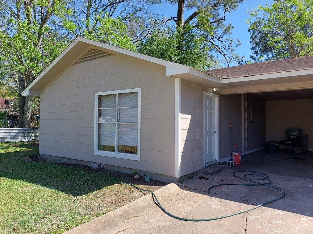 2590 Linson St, Beaumont, TX 77703
