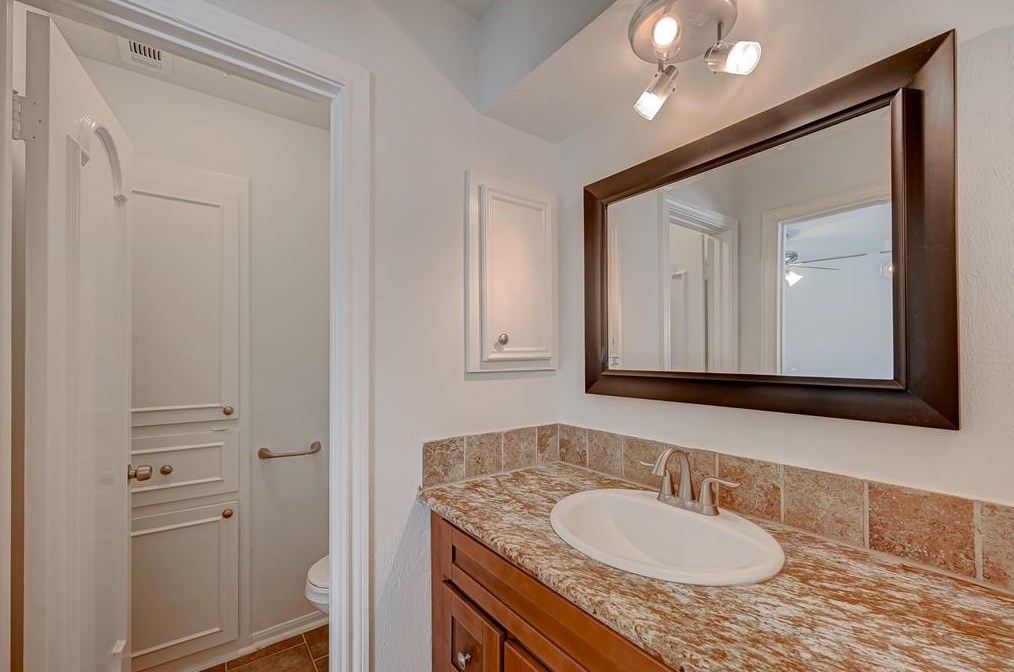 15006 Kimberley Ct, Houston TX 77079-5129 exterior