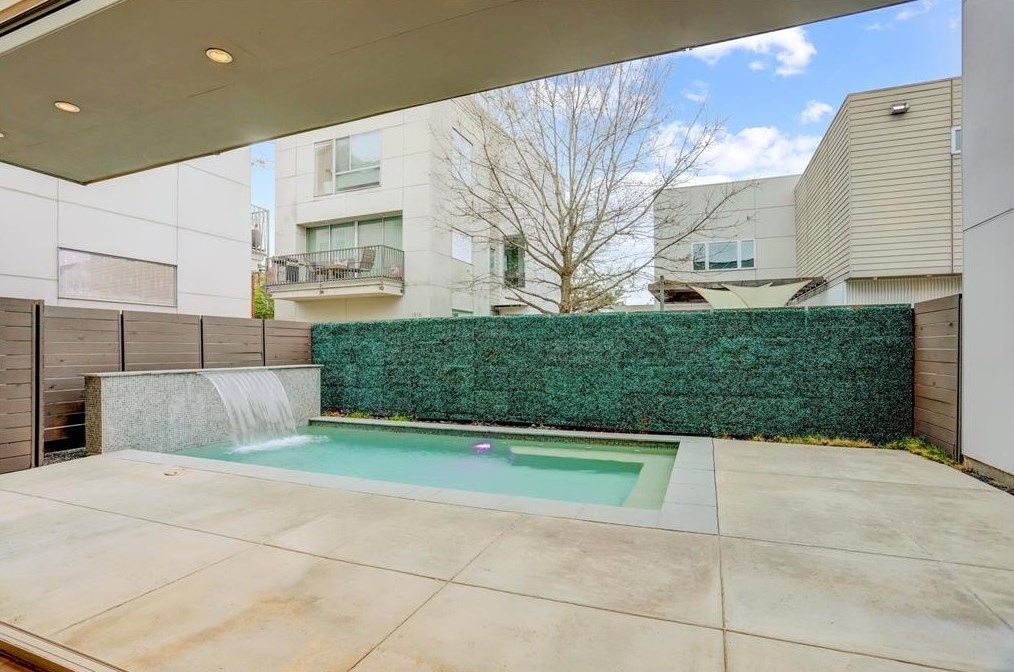 1820 Arbor St, Houston, TX 77004