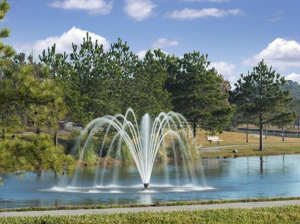 1919 Creekside Park Dr, Houston TX  exterior
