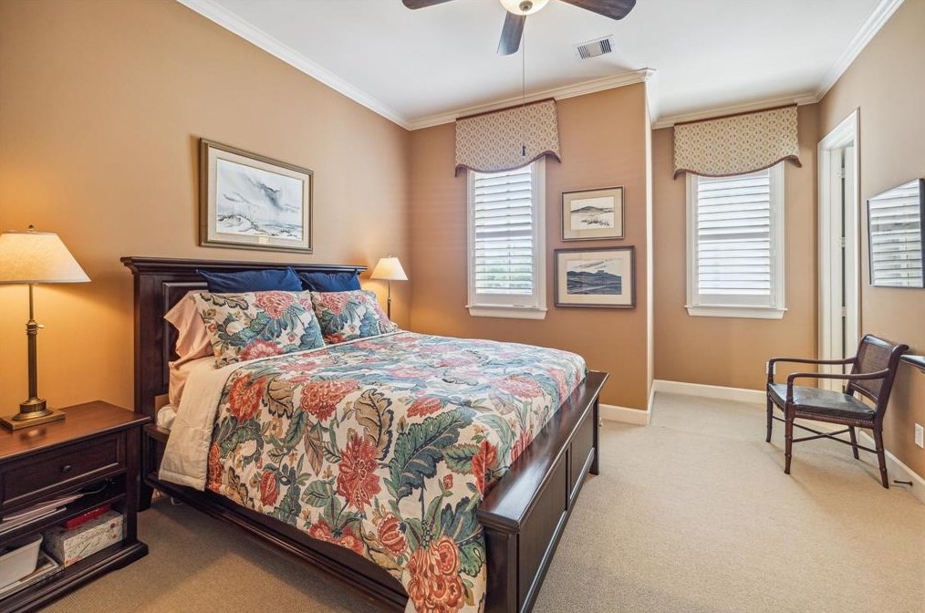 4810 Austin St, Houston TX  77004-5682 exterior