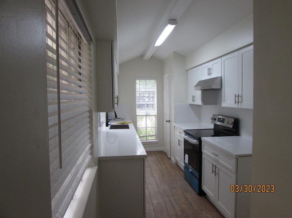 6308 1st St, Bellaire, TX 77401
