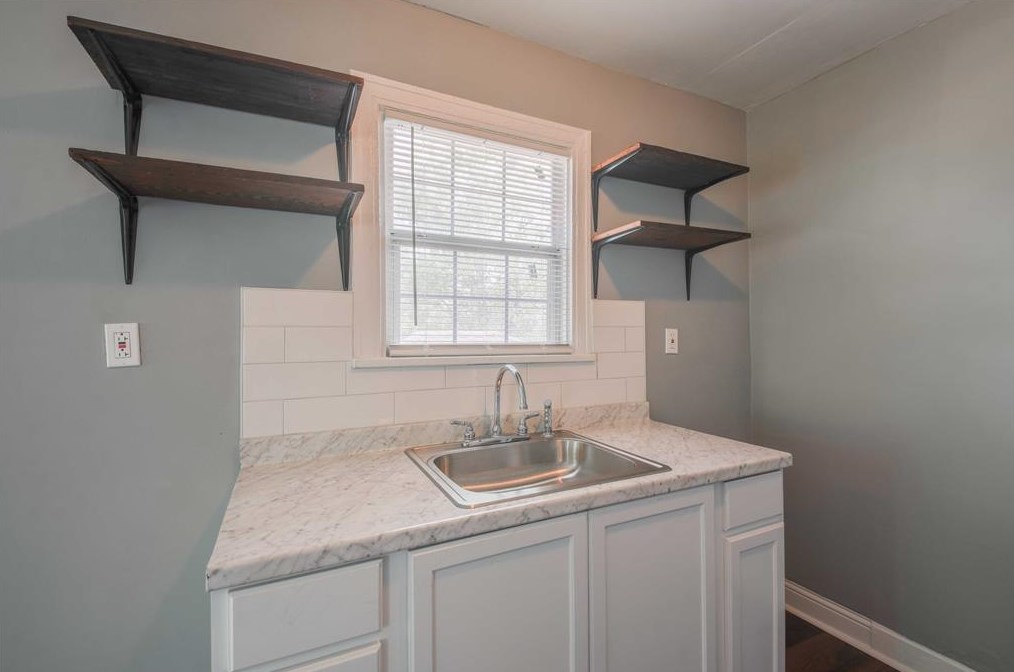 7303 Ave E, Houston, TX 77011